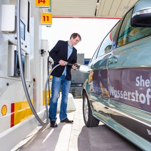 Ab Ende 2019 soll man an der Shell-Tankstelle an der Ahrstraße Wasserstoff tanken können.