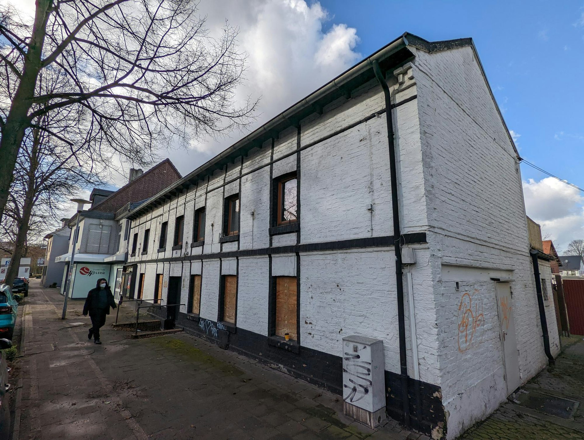 Die alte Gaststätte „Zur Laterne" soll abgebrochen und durch einen Neubau ersetzt werden.