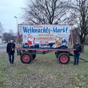 Christoph Stammen und Sascha Claus organisieren das Winterwäldchen am Aachener Tor.
