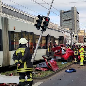 Unfall Bahn Aachener