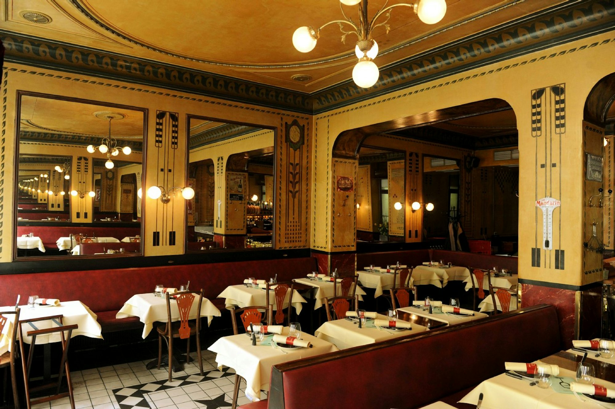 Das Restaurant Le Moissonier hat zwei Sterne vom Guide Michelin erhalten.