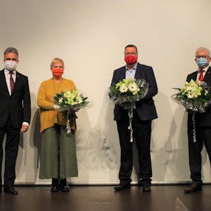 Die neuen Stellvertreter des Bürgermeisters Erwin Esser sind Monika Engels-Welter, Helge Herrwegen und Peter Nep (v.l.).