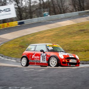 Der Mini Cooper S wurde von BMW gebaut, um als VIP-Auto an Rennen teilzunehmen.