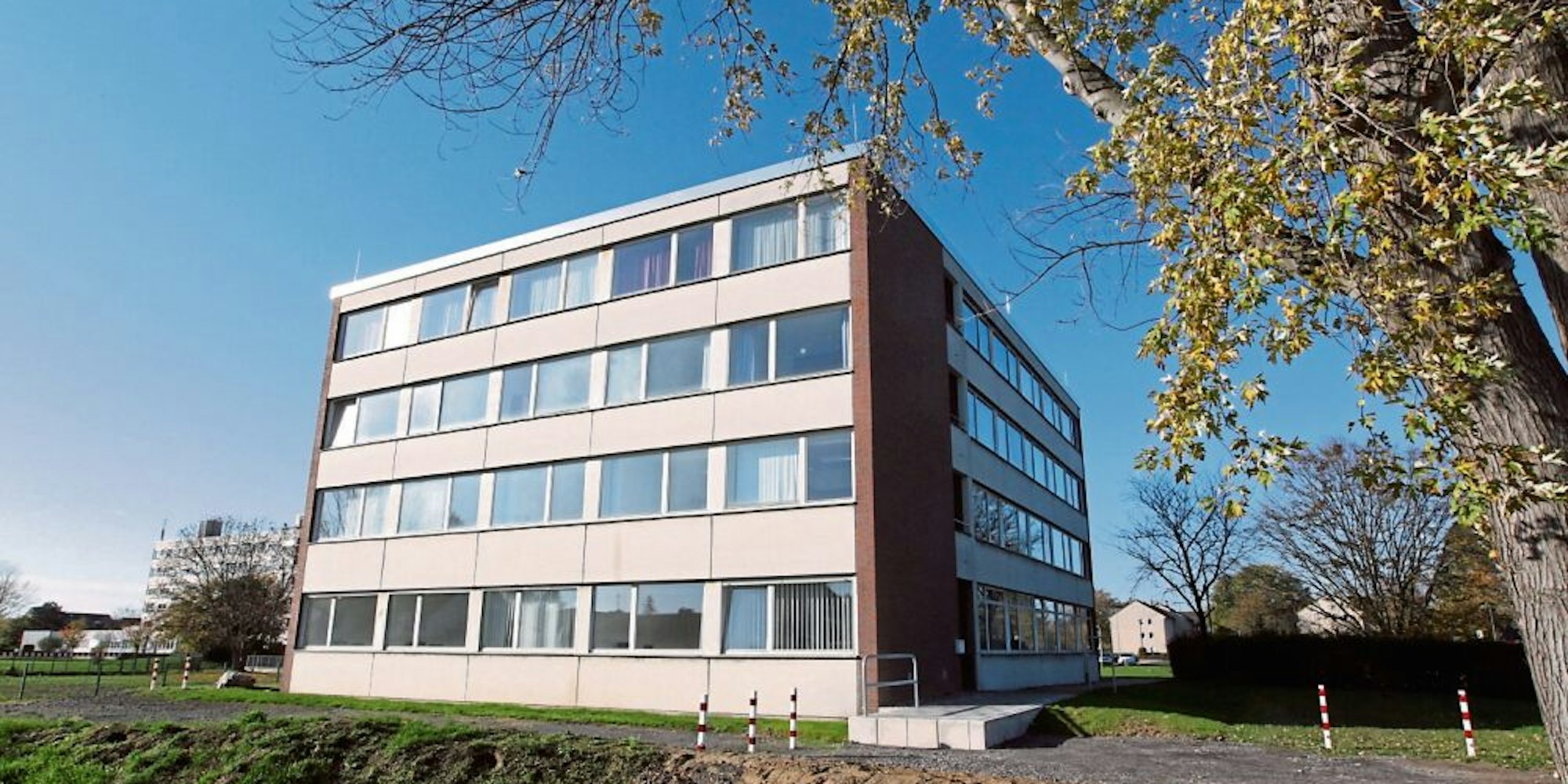 Im ehemaligen Schwesternwohnheim der GFO-Kliniken in Troisdorf-Sieglar ist die psychiatrische Tagesklinik untergebracht.