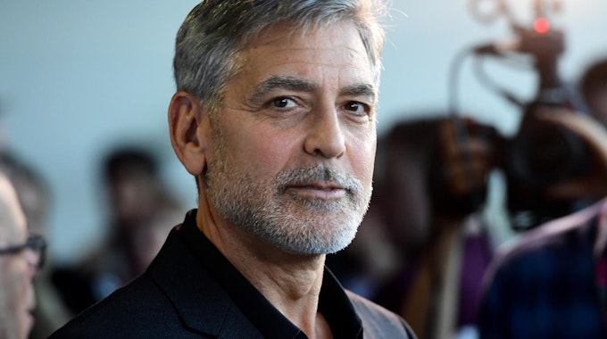 George Clooney äußerte sich erstmals zu den tödlichen Schüssen von Alec Baldwin.