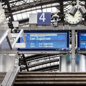 gesperrte Gleise Köln