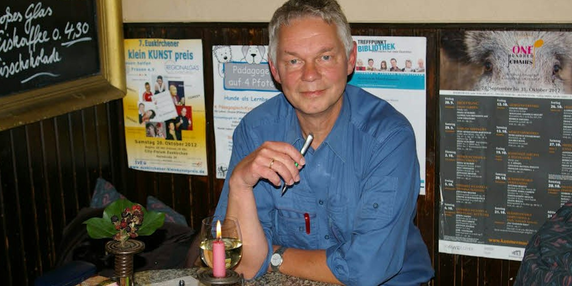 Bad Münstereifel ist die Wahlheimat von Autor Jürgen Schmidt. Seine  Bücher schreibt er gerne in den Cafés der Kurstadt.