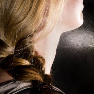 Duftstoffe in Parfüm oder Kosmetikartikeln sind häufig Auslöser von Kontaktallergien.