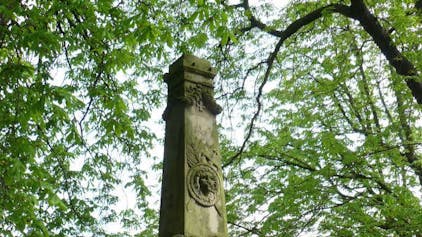 Das alte Kriegerdenkmal, zuletzt 1934 restauriert, braucht eine Auffrischung.