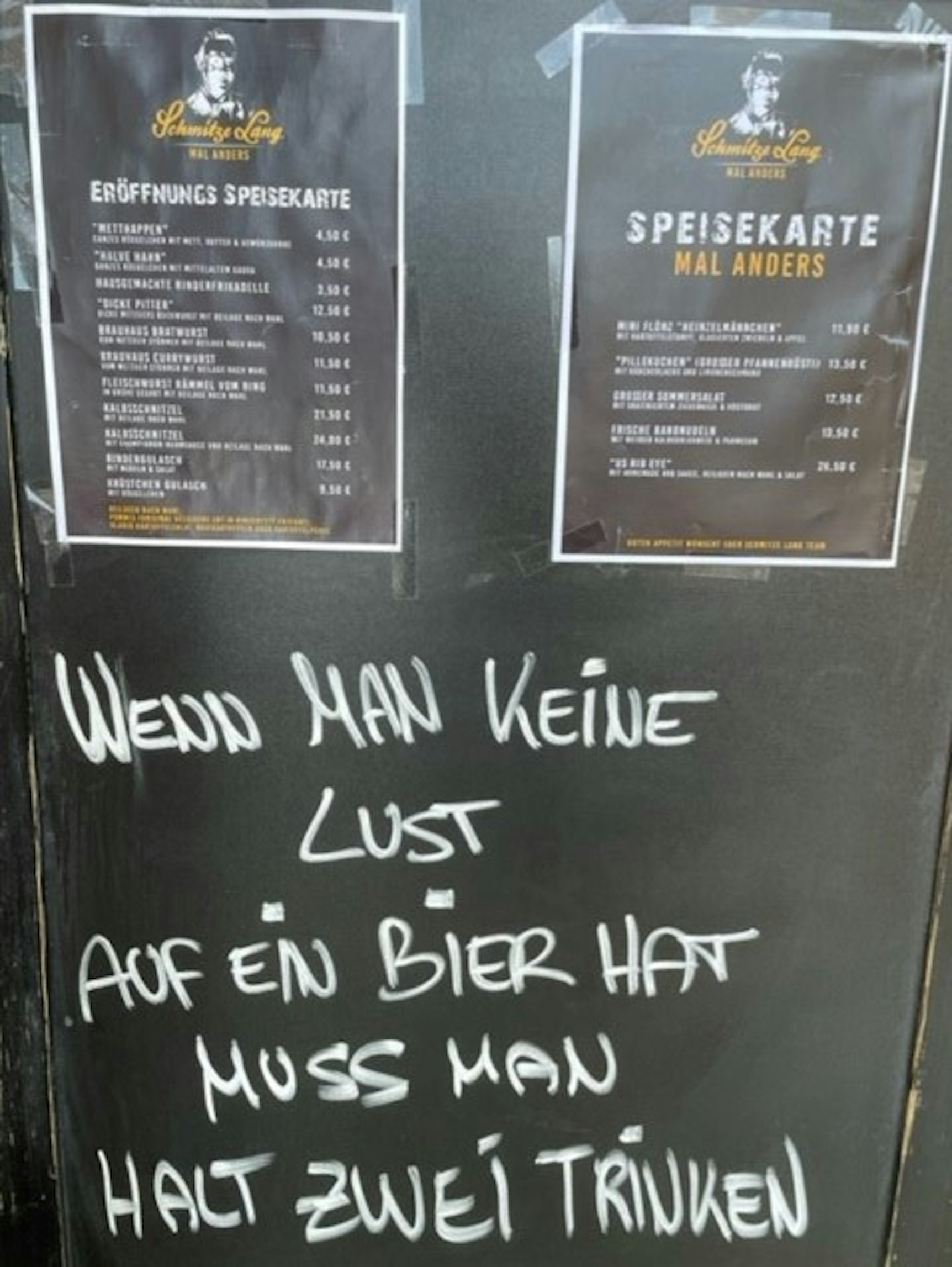 Kölner Südstadt: Das sind die witzigen Menütafeln vom „Schmitze Lang“