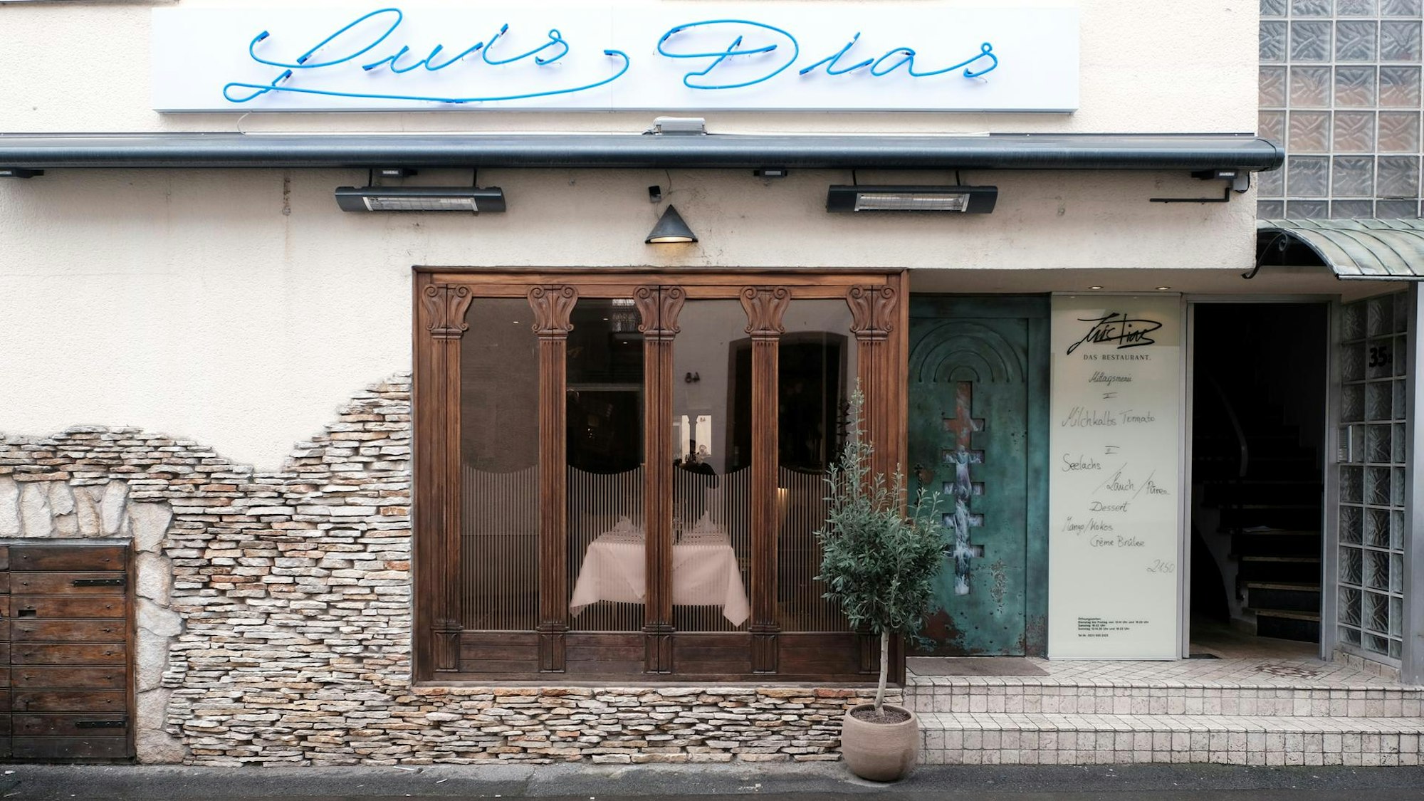 Das Restaurant „Luis Dias" von außen
