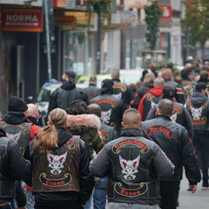 Mitglieder der Freeway Riders MC bei Trauermarsch in Gelsenkirchen
