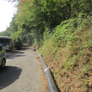 Die Kanalleitung der Baustelle in der Ortschaft Wietsche, die ein unbekannter Autofahrer beschädigt hat.