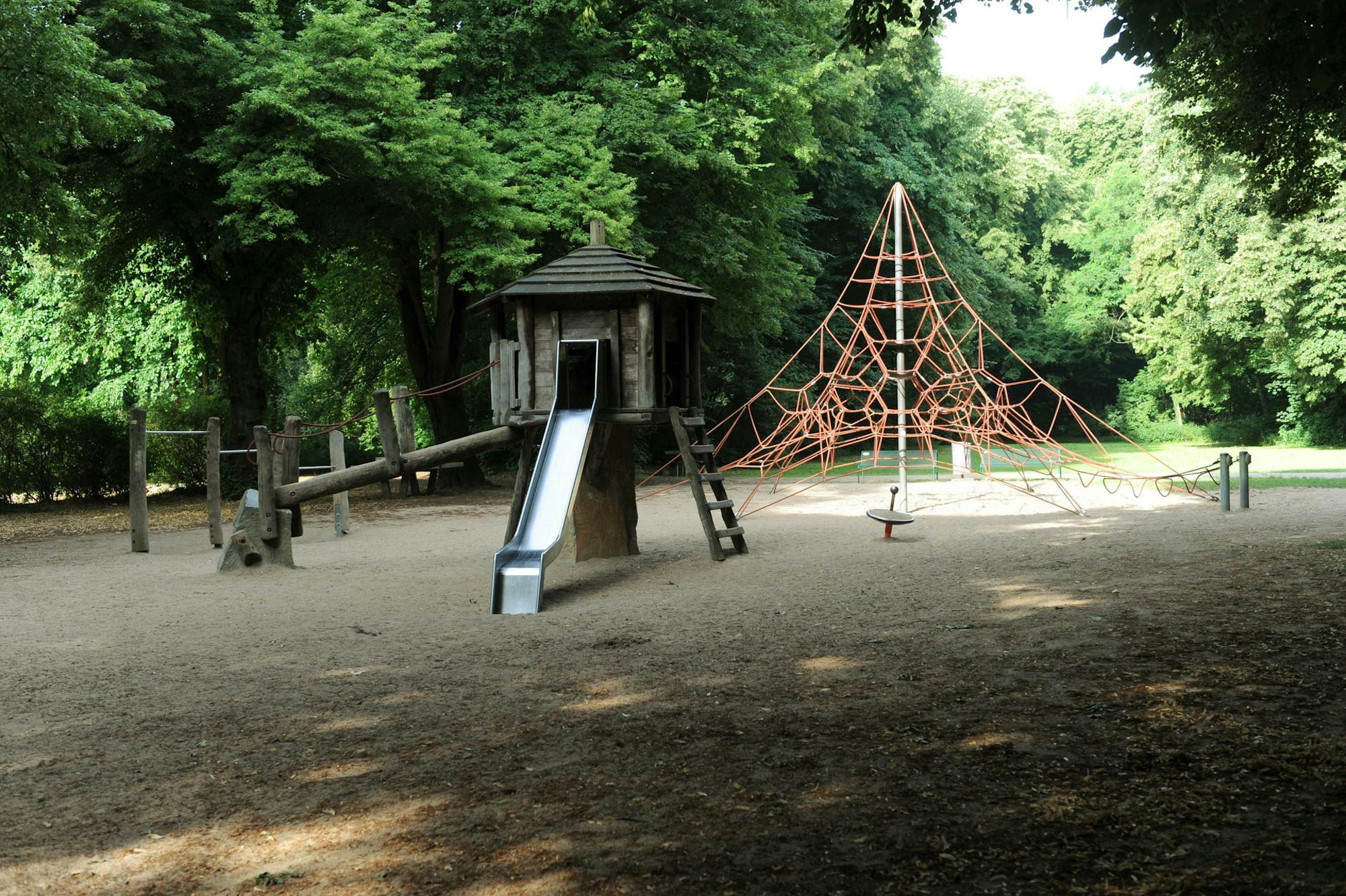 Spielplatz-Stadtwald 240620