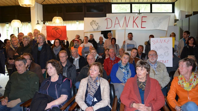 Die Gegner des Vlattener Projektes freuten sich sehr, dass der Heimbacher Rat in ihrem Sinne entschieden hat.