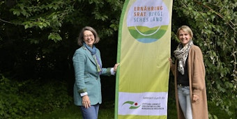 Barbara Steinrück (l.)  und Linda Eiermann vom Ernährungsrat Bergisches Land.