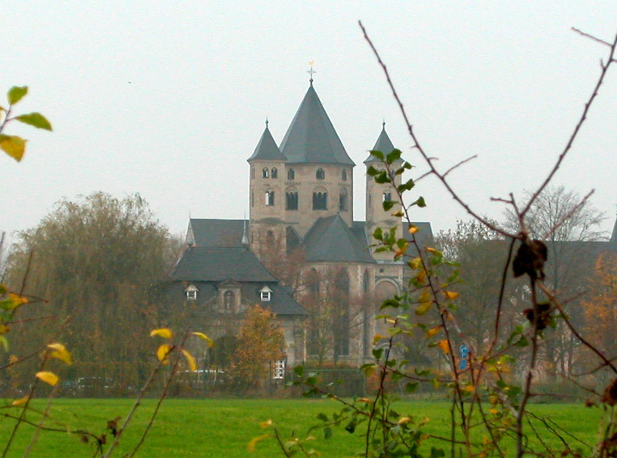 Kloster_Knechtsteden_Wiki public domain velopilger1