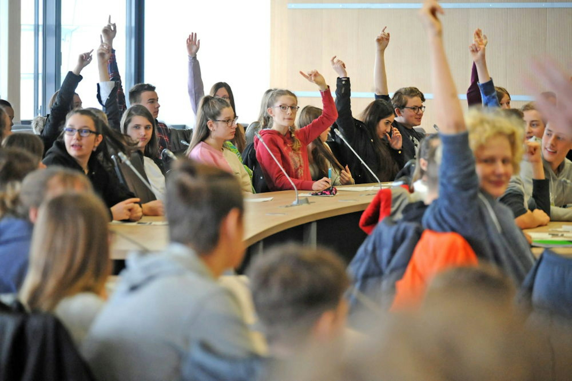 78 Schülerinnen und Schüler haben eine eigene Klimakonferenz in Leverkusen abgehalten – als Planspiel.