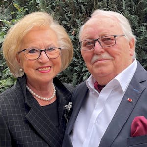 Seit 60 Jahren glücklich miteinander und verliebt wie am ersten Tag sind Irmgard und Helmut Zimmermann.