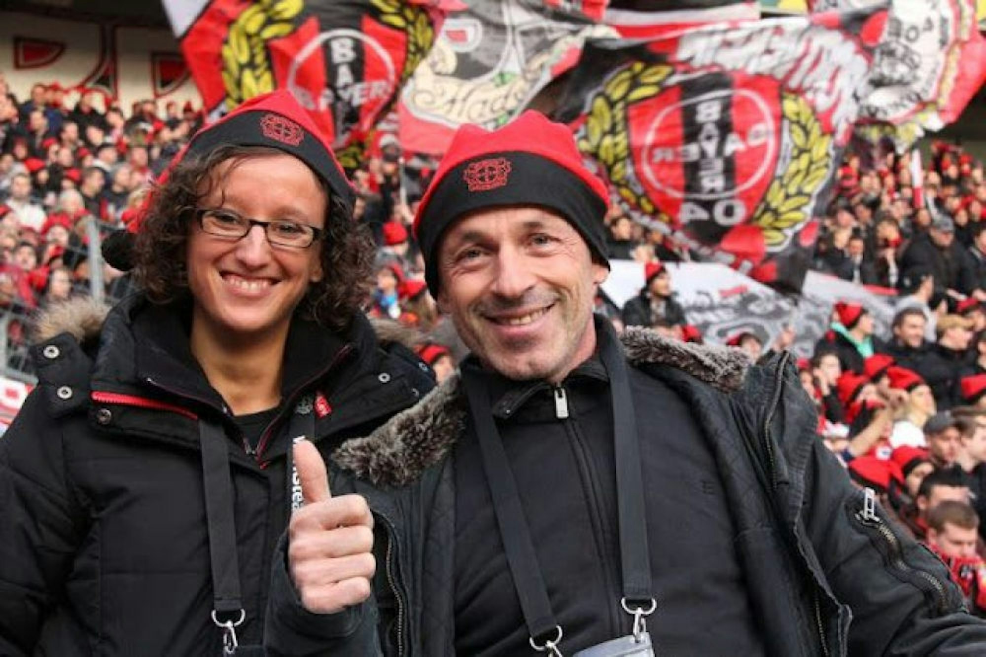 Stefan Thomé und Daniela Frühling vom Bayer-04-Fanprojekt.