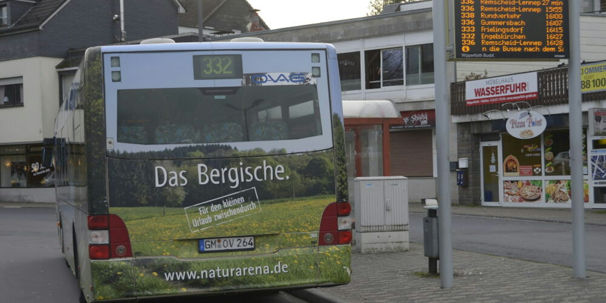 Von Wipperfürths Omnibusbahnhof wird es in naher Zukunft doch keine Schnellbusverbindung nach Köln geben. Die Fördermittel für eine Realisierung de Verbindung reichen nicht aus.