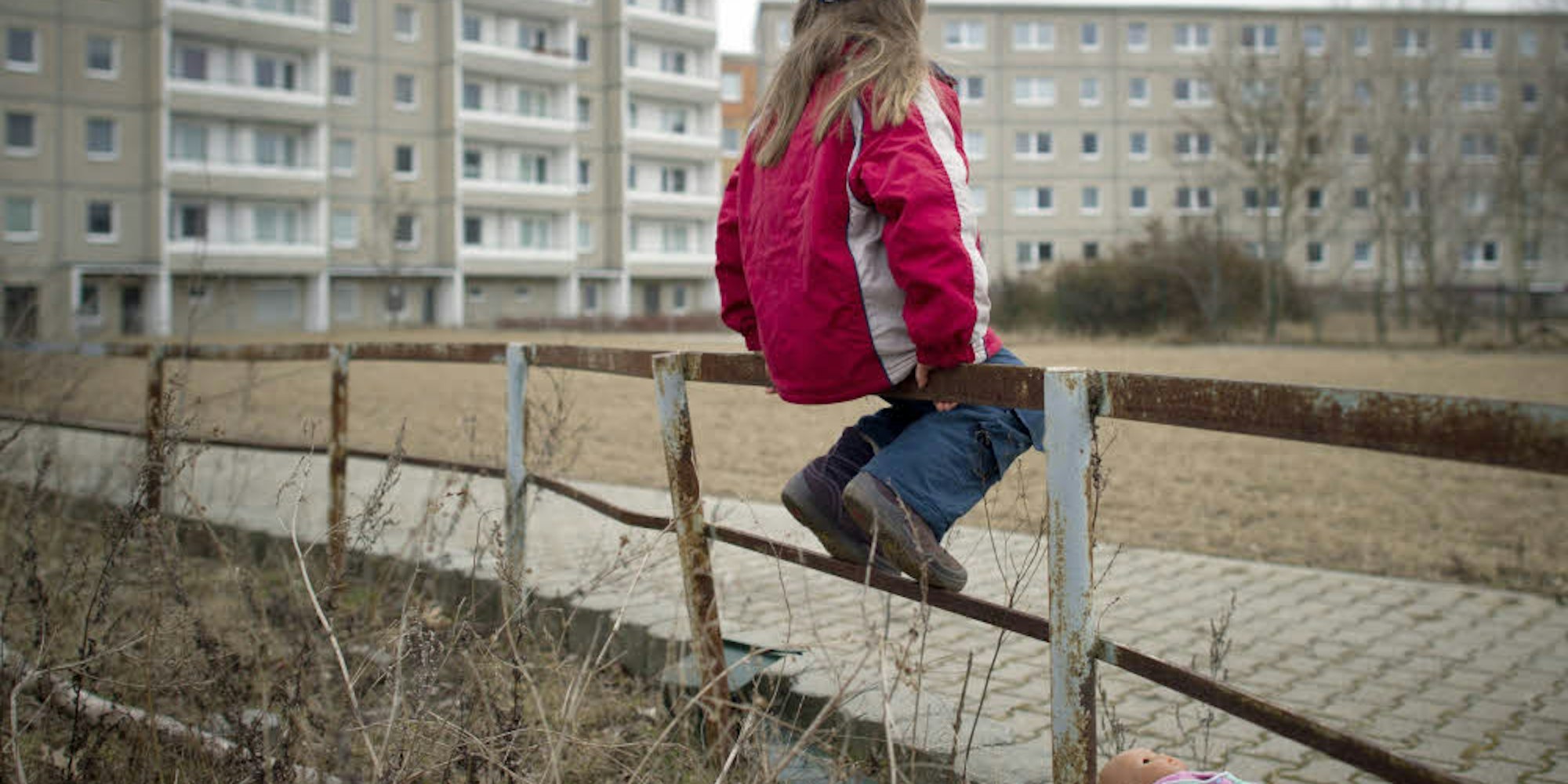Über 5000 Kinder in Leverkusen leben in Familien mit Einkommen in Form von Sozialleistungen nach Hartz IV.