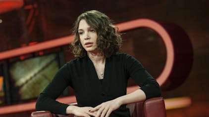 Schanna Nemzowa, die Tochter des ermordeten russischen Oppositionelen Boris Nemzow, in der Talkrunde bei Günther Jauch