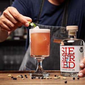 Siegfried Dry Gin Cocktail