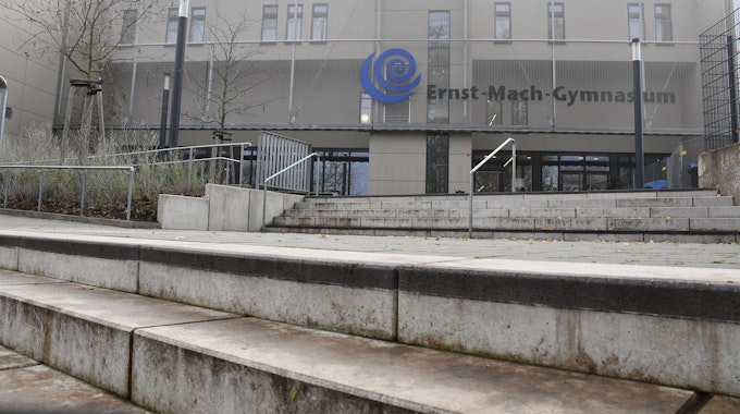 Am Ernst-Mach-Gymnasium wird ab Januar wieder gebaut.