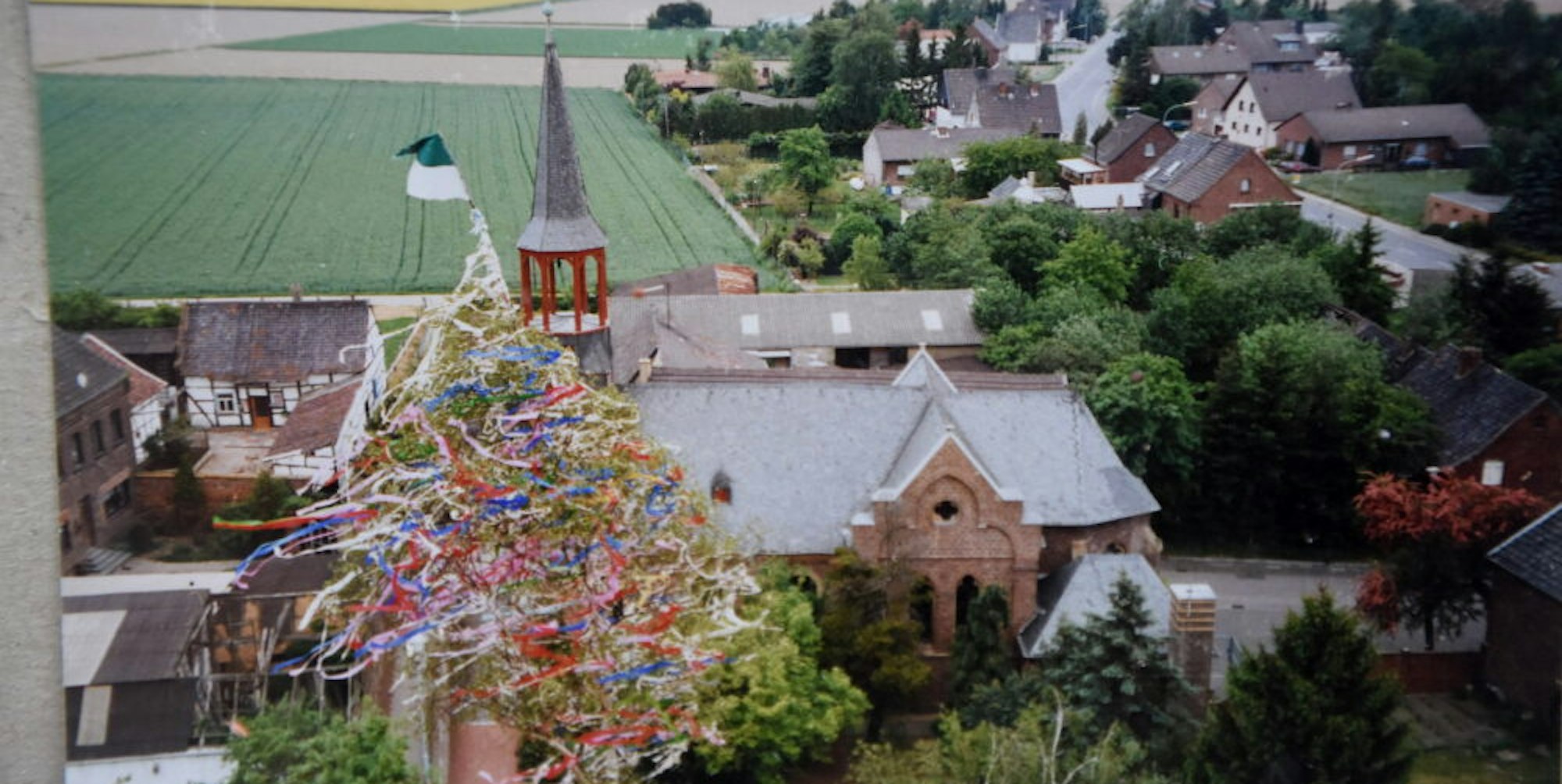 Das letzte Maifest wurde 1997 im alten Etzweiler gefeiert.