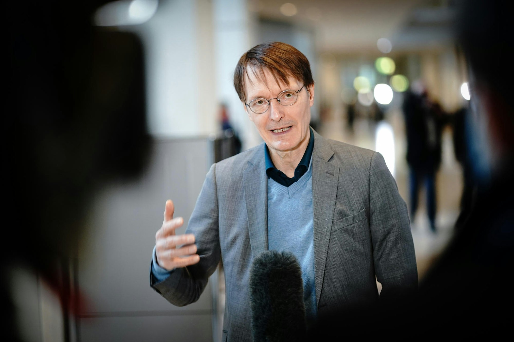 SPD-Gesundheitsexperte Karl Lauterbach spricht