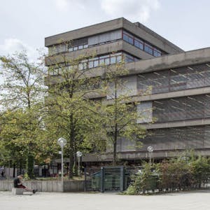 „Hochgradig abgenutzt“ ist die Zentralbibliothek am Neumarkt von 1979.
