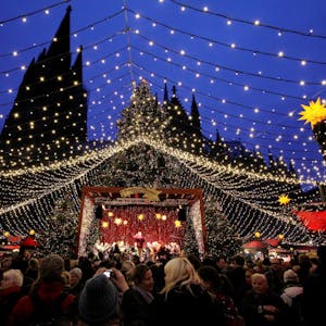 Jahr für Jahr bekommt der Kölner Weihnachtsmarkt am Dom Bestnoten von seinen Besuchern.