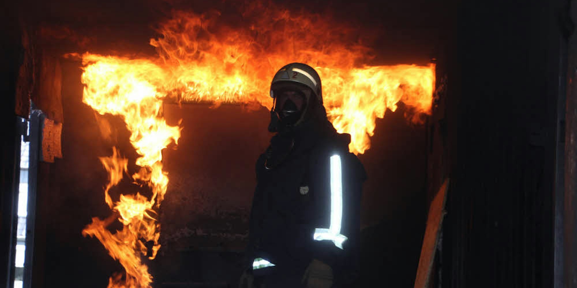 Regelrecht im Feuer standen die Teilnehmer bei der „Wärmegewöhnungsübung“ im Container.
