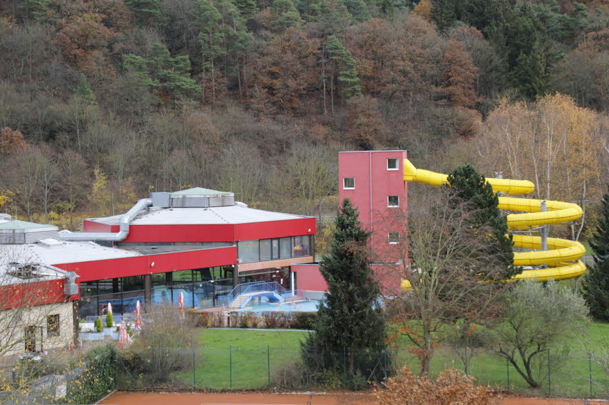 Im Eifelbad in Bad Münstereifel wird die Erneuerung des Außenbeckens mit 1,67 Millionen Euro gefördert.
