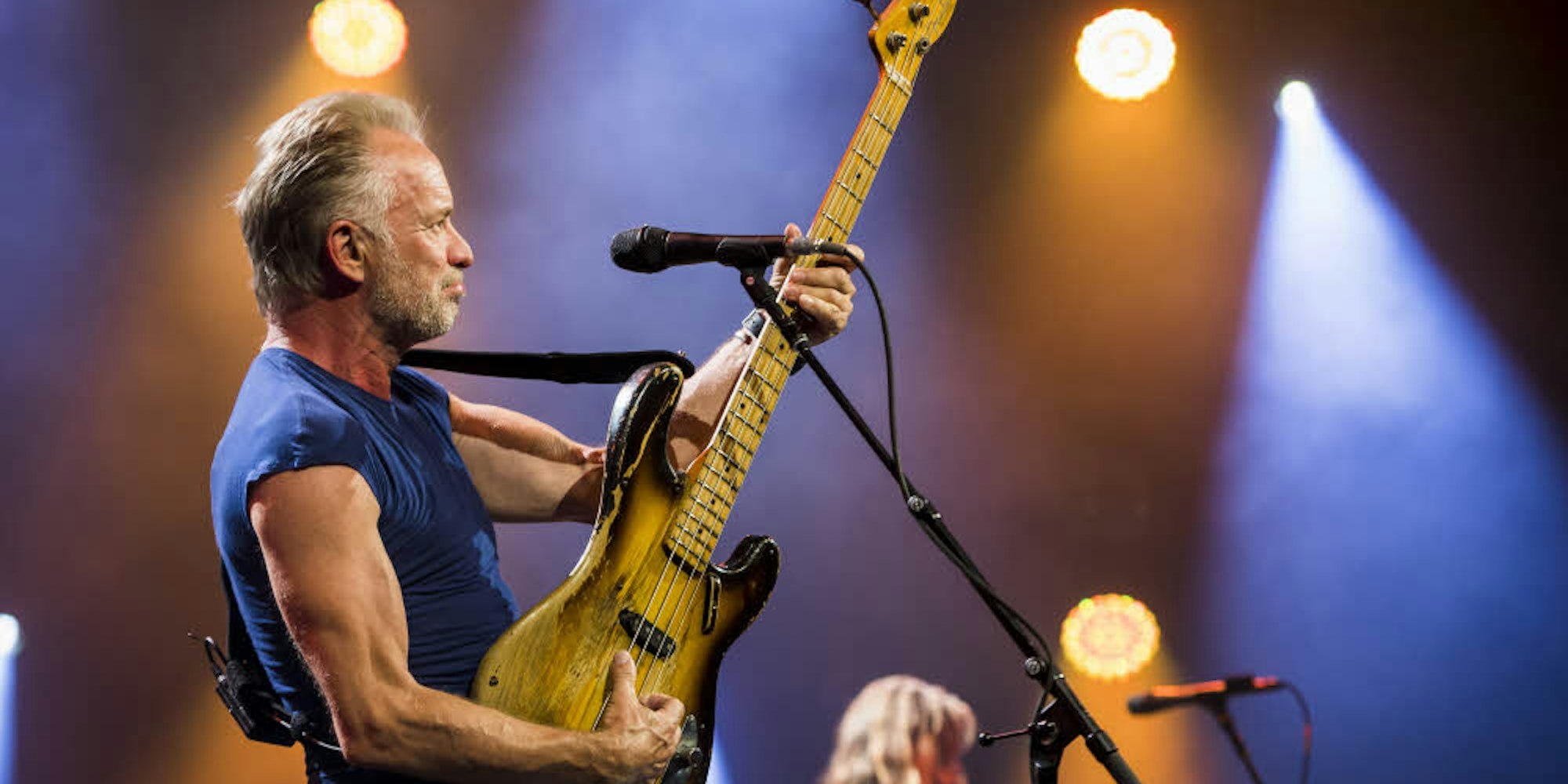 Seit mehr als 40 Jahren auf der Bühne: Hier spielt Sting Ende Juni beim Jazz Festival in Montreux .
