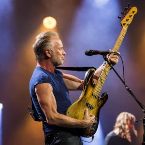 Seit mehr als 40 Jahren auf der Bühne: Hier spielt Sting Ende Juni beim Jazz Festival in Montreux .