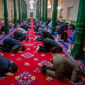 Uiguren in der Moschee