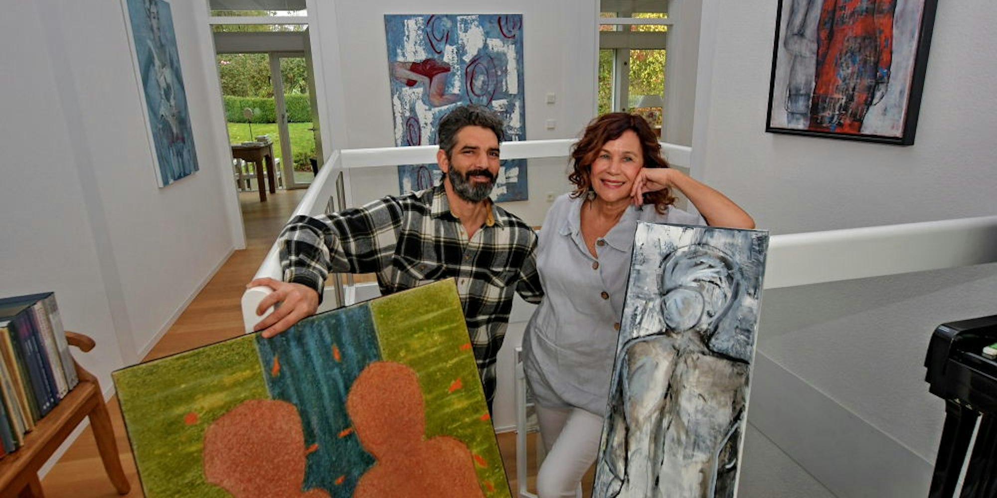 Vier von 51 Künstlern, die ihre Ateliers öffneten: Hashem Alshater und Christine Evers.