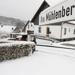 Beim Winterdienst „Am Mühlenberg“ sollen die Bürger auch zur Selbsthilfe greifen.
