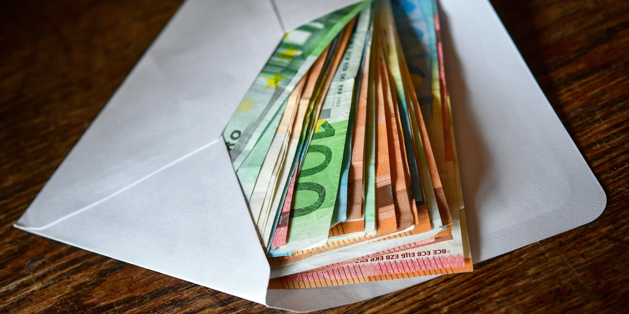 Bargeld_Umschlag_Euro