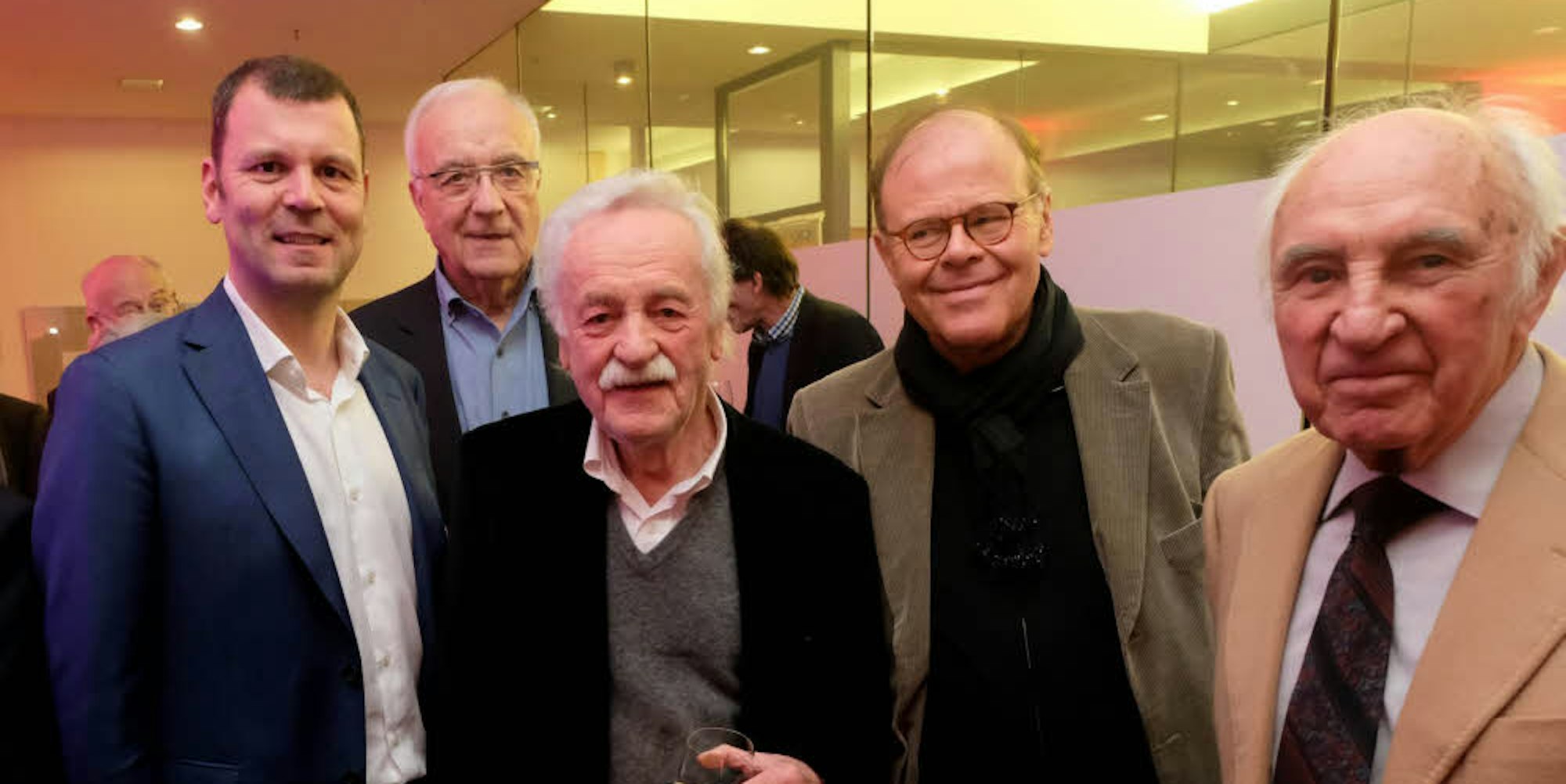 Chefredakteur Carsten Fiedler, der ehemalige WDR-Intendant Fritz Pleitgen, Walter Hanel und die ehemaligen Chefredakteure Peter Pauls und Hans Schmitz (v.l.)