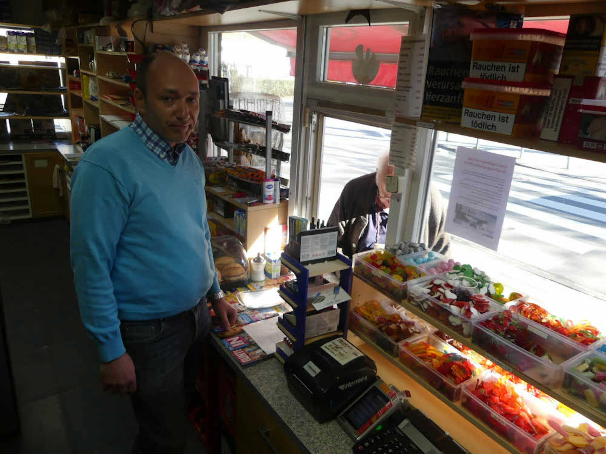 Oliver Feldmann betreibt seit 18 Jahren den Kiosk, der schon immer in Familienhand war.