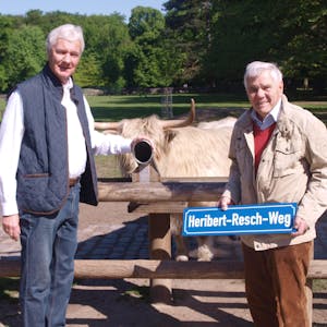 Martin Gallhöfer (links) löst Heribert Resch als Vorstandsvorsitzenden des Fördervereins Tierpark ab.