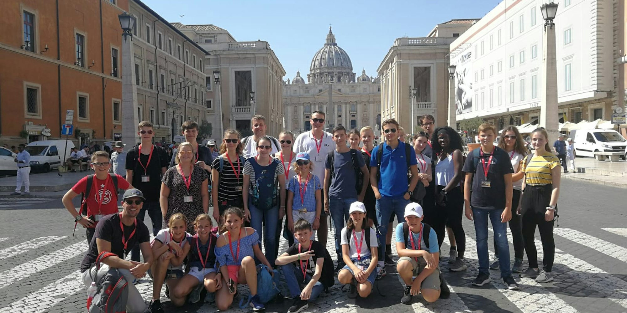 Romfahrt Expertengruppe vor dem Vatikan
