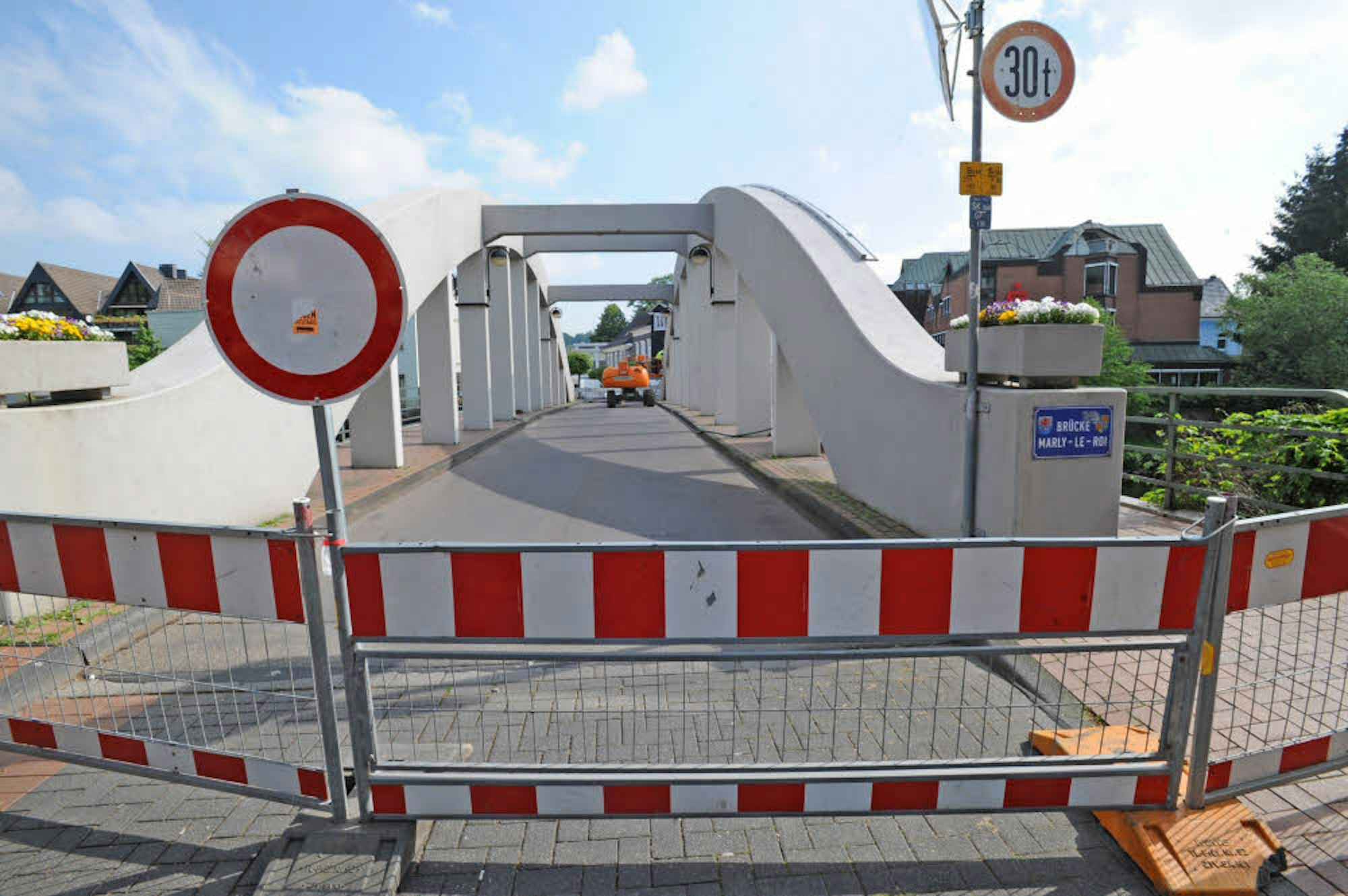 Für Autos, Fußgänger und Radfahrer ist die Marly-le-Roi-Brücke bis mindestens 10. Mai gesperrt.