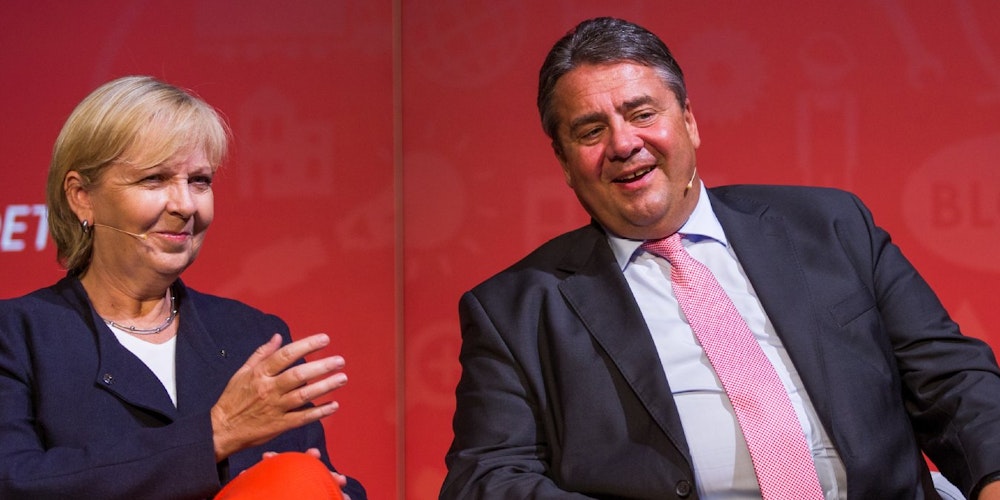 NRW-Ministerpräsidentin Hannelore Kraft und Bundeswirtschaftsminister Sigmar Gabriel (beide SPD) in Düsseldorf