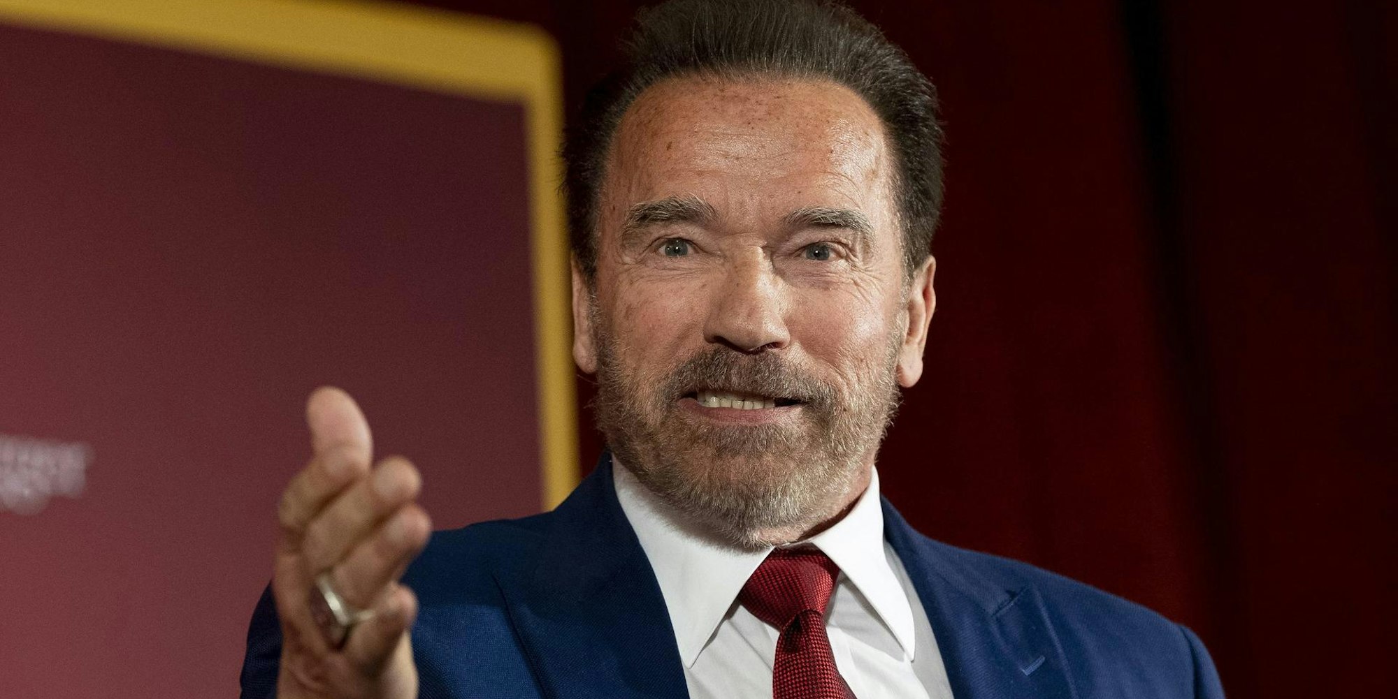 Schwarzenegger 251020