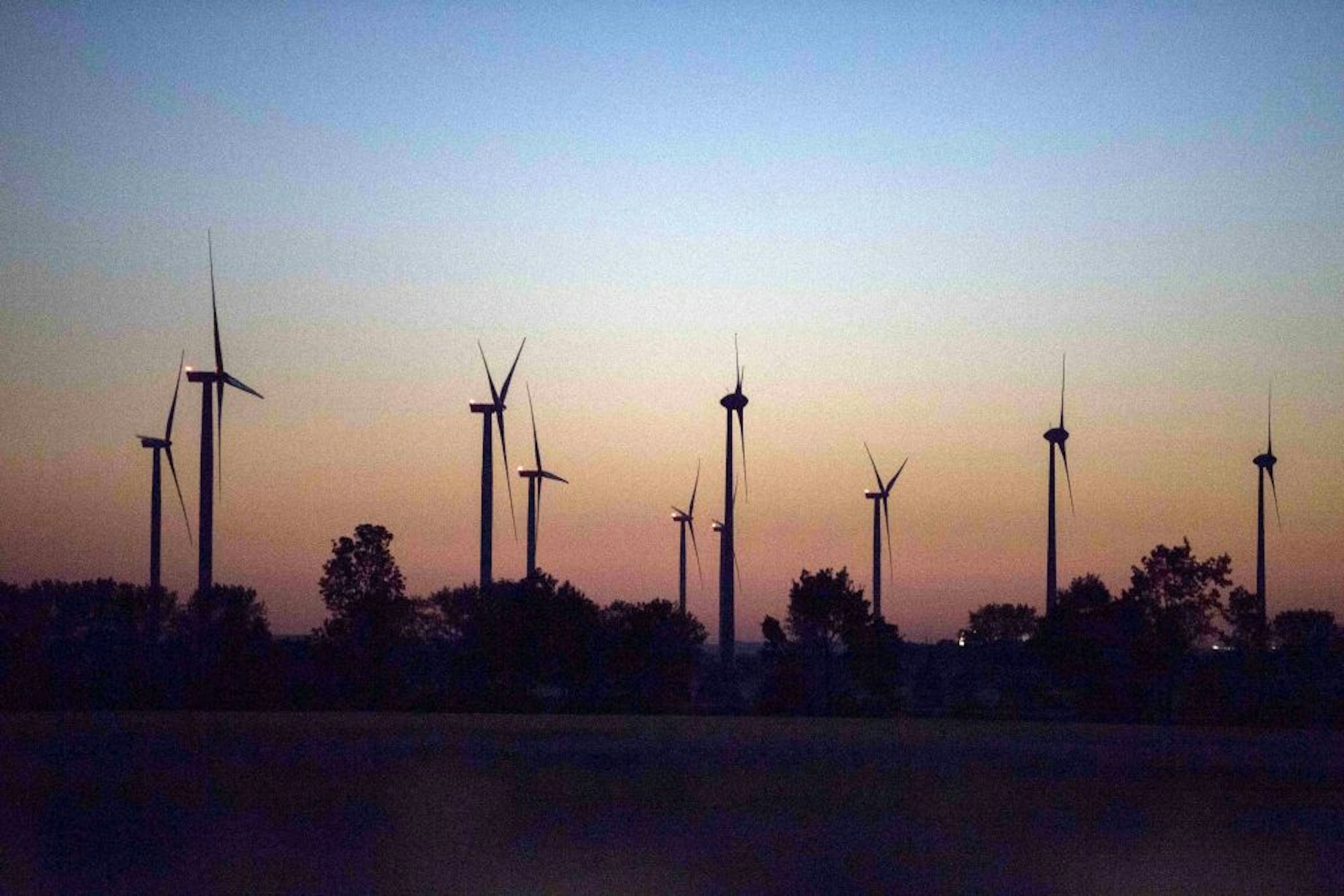 Windkraftanlagen: 1000 oder 1500 Meter Abstand – Befürworter wie Gegner sind gespannt.