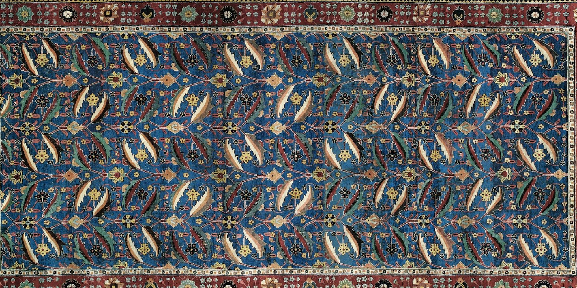 Der Vasenteppich aus der persischen Provinz Kerman wurde im Jahr 2010 im Londoner Auktionshaus Christie's für umgerechnet 7,2 Millionen Euro versteigert.